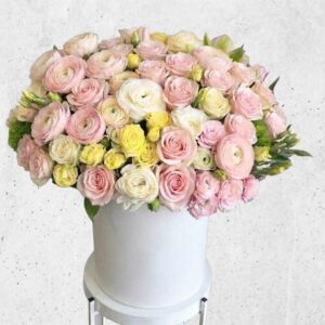 BOXP02-กล่องกุหลาบชมพูอ่อน-โทนหวาน-จัดพุ่มกลมแน่นพรีเมียม