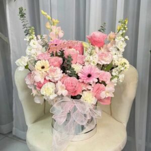 BOXP03-กล่องเงินชมพู-กุหลาบพีช-โทนอ่อนโยน-จัดทรงสูงสง่า