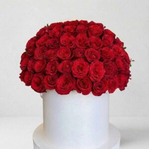 BOXR02-กล่องกุหลาบแดง-ทรงพุ่มกลมแน่น-โทนรักอมตะ-กล่องขาวหรู