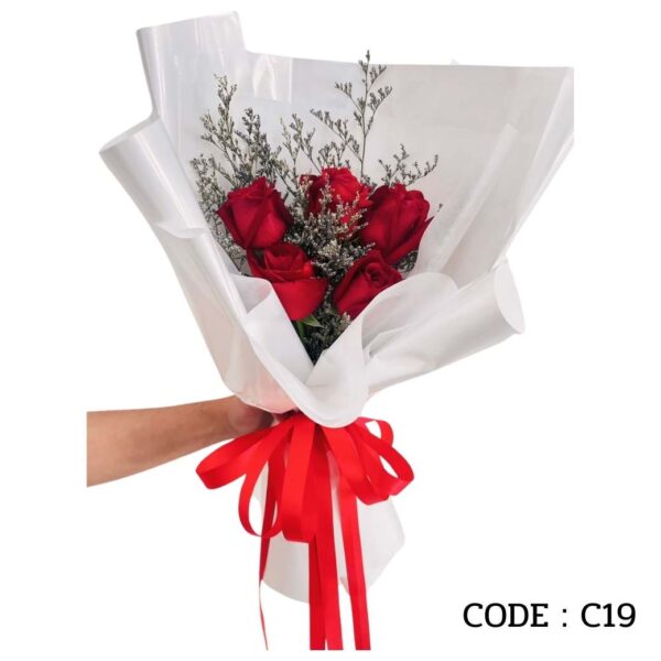C19 ช่อกุหลาบแซมแคสเปีย