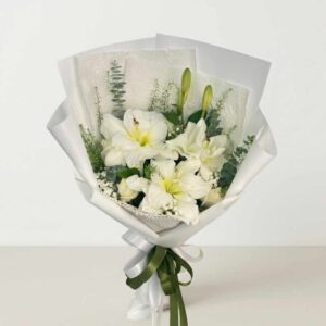 LI04-ช่อลิลลี่ขาว-ดอกใหญ่-โทนสะอาด-ห่อขาวโบว์เขียวเข้ม