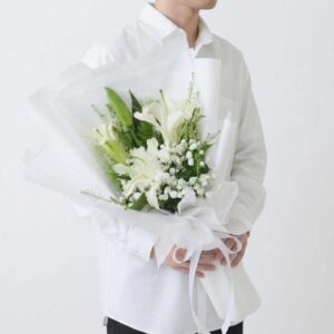 LI05-ช่อลิลลี่ขาว-ไลเซนทัส-โทนขาวคลีน-ห่อขาวไซส์กลาง