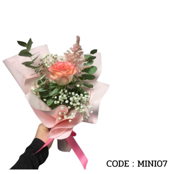 MINI07 ช่อดอกกุหลาบนอก แซม