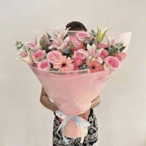 MP02-ช่อลิลลี่ชมพู-เยอบีร่า-โทนหวาน-ห่อชมพู-ขนาดใหญ่