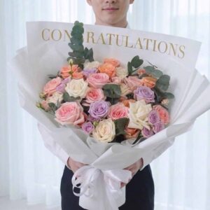 MPT16-ช่อกุหลาบหลากสี-ยินดี-โทนพาสเทล-ห่อขาวสไตล์โมเดิร์น