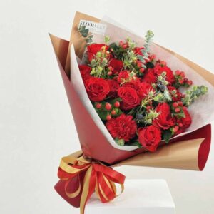 MR02-ช่อกุหลาบแดง-คาร์เนชั่น-โทนแดงทอง-สไตล์คลาสสิก