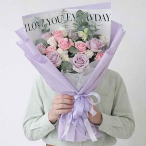RM03-ช่อกุหลาบสีม่วงพาสเทล-Purple-Roses-Bouquet-สไตล์เกาหลี