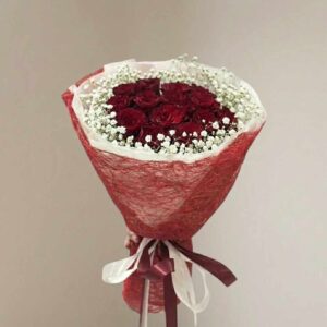 RR26-ช่อดอกกุหลาบแดง-จัดทรงกลม-กระดาษลูกไม้-Vintage-Red-ของขวัญรับปริญญา