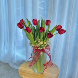 VASEMOR02-แจกันทิวลิปแดง-ดอกไม้ประดับ-โทนคลาสสิก-จัดทรงสูง