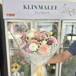 best-22-ช่อดอกกุหลาบ-[ร้านดอกไม้ แถวเกษตร มหาวิทยาลัย ส่งฟรี]